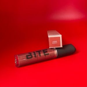 Bundle & Save|Bite Beauty Plumping Yaysayer Lip Gloss - Cider Donut